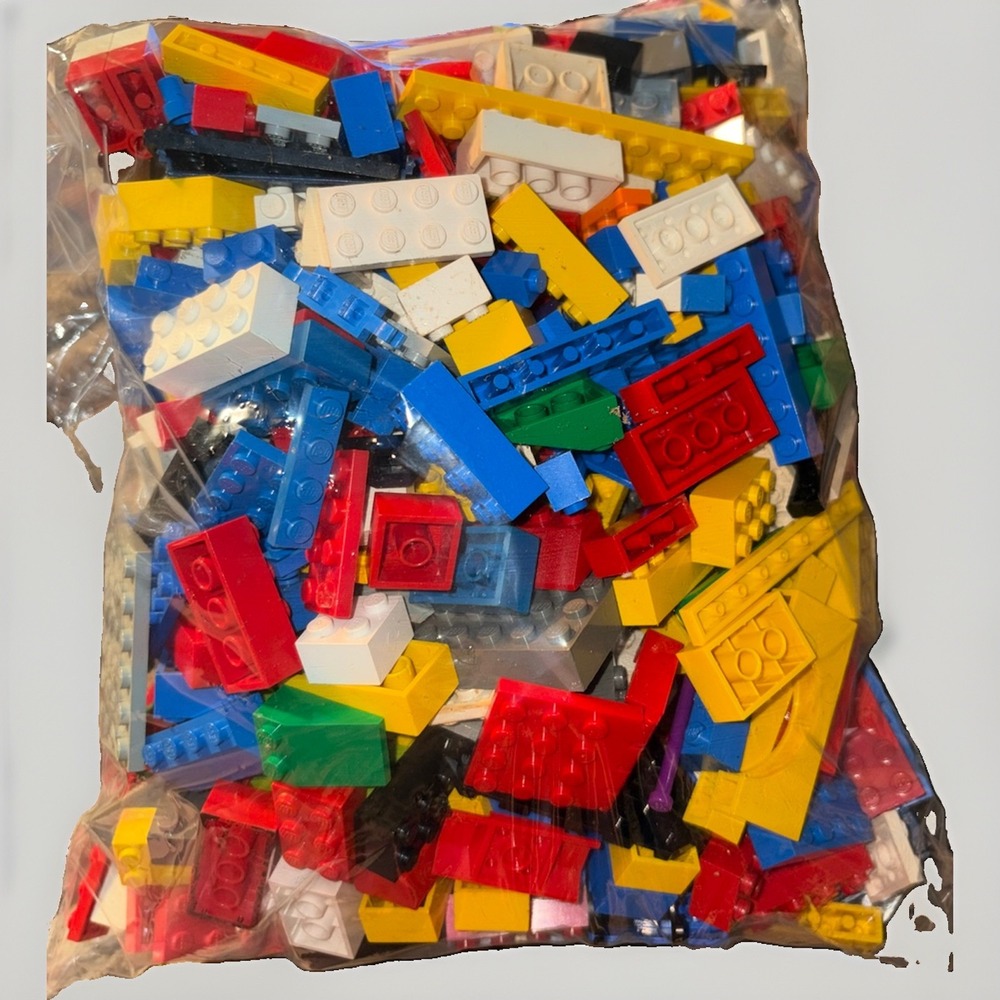 Vtg 90's/ 80's Multicolor LEGO Bulk Mixed Pieces Lot 2 Pounds